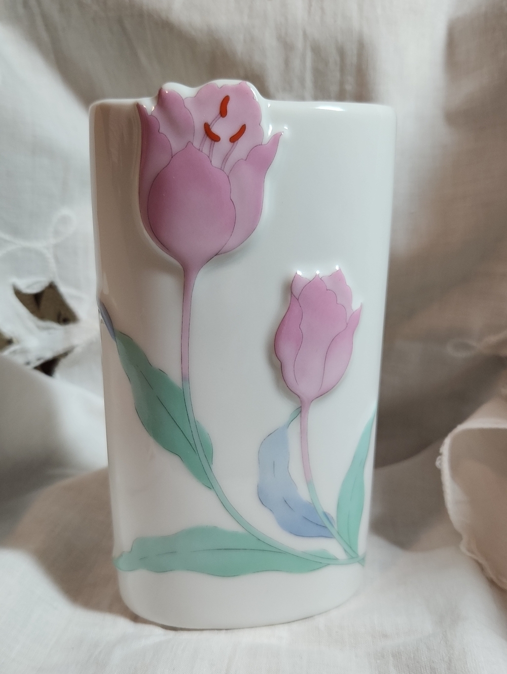 Porcelain Pink Tulip Vase - Unbranded